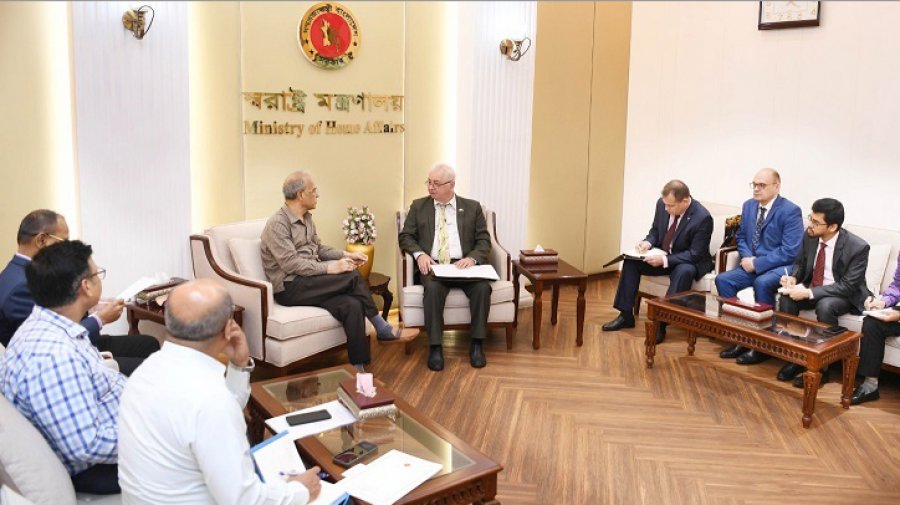 রাশিয়াকে যেসব অনুরোধ করেছেন স্বরাষ্ট্র উপদেষ্টা