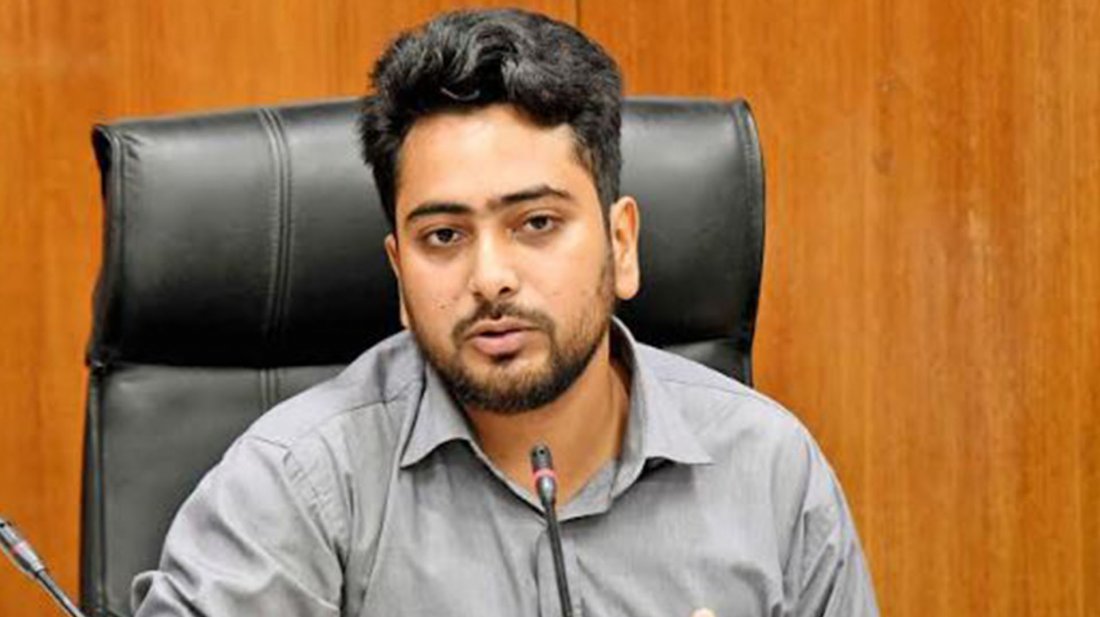 সাংবাদিকদের স্থায়ী-অস্থায়ী সব পাস বাতিল: তথ্য উপদেষ্টা
