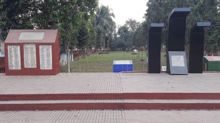 পাঁচ শতাধিক মুক্তিযোদ্ধার মৃত্যু: পাঠ্যবইয়ে যুক্ত ও দিবস ঘোষণার দাবি