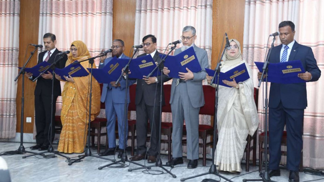 পিএসসির ৭ সদস্যকে শপথ পড়ালেন প্রধান বিচারপতি