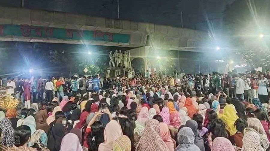 ঢাবিতে ধর্ষণবিরোধী মঞ্চের ঘোষণা, বিশেষ ট্রাইবুনালে বিচার দাবি