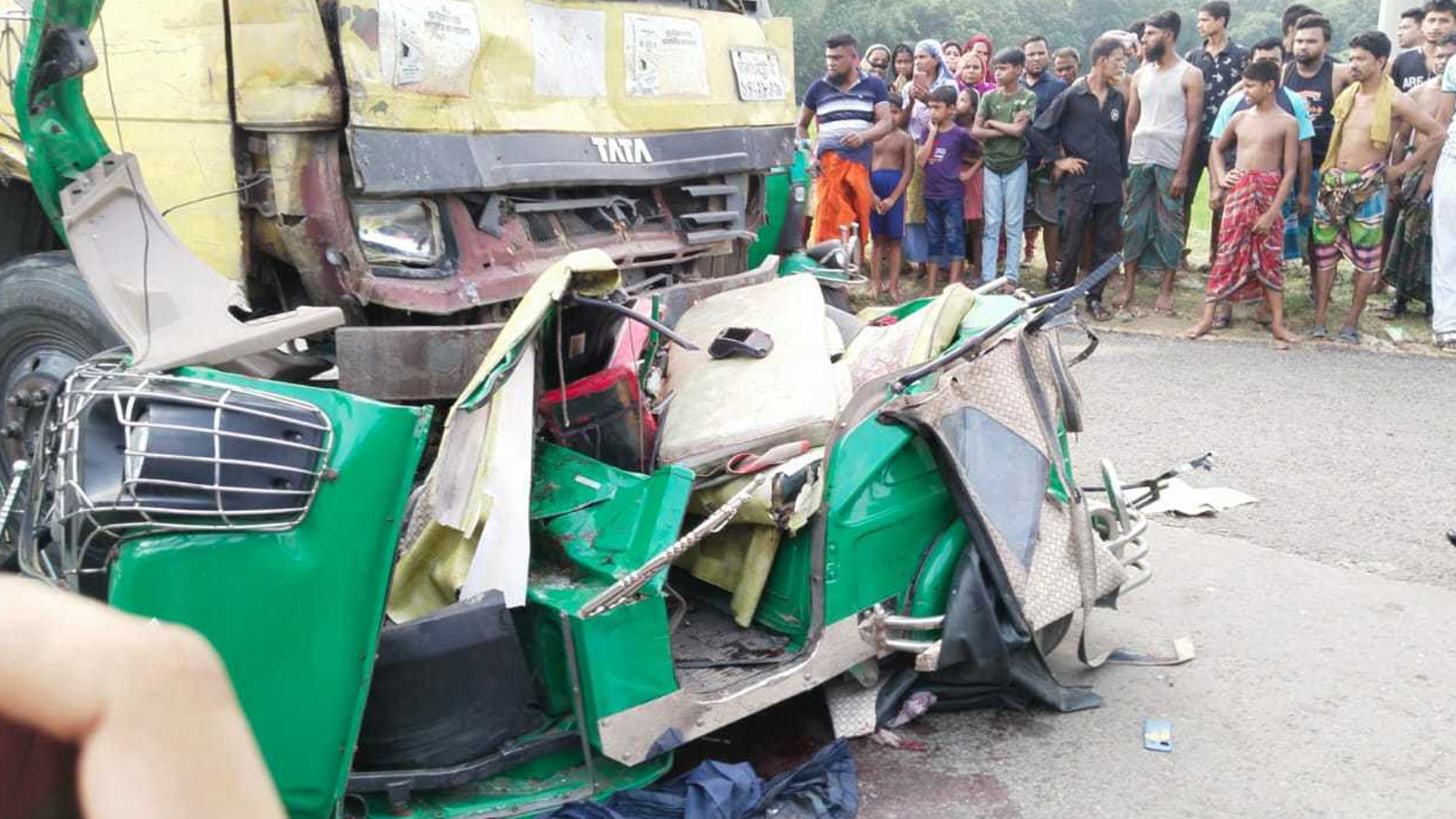 জুলাইয়ে সড়কে ঝরেছে ৪১৮ প্রাণ