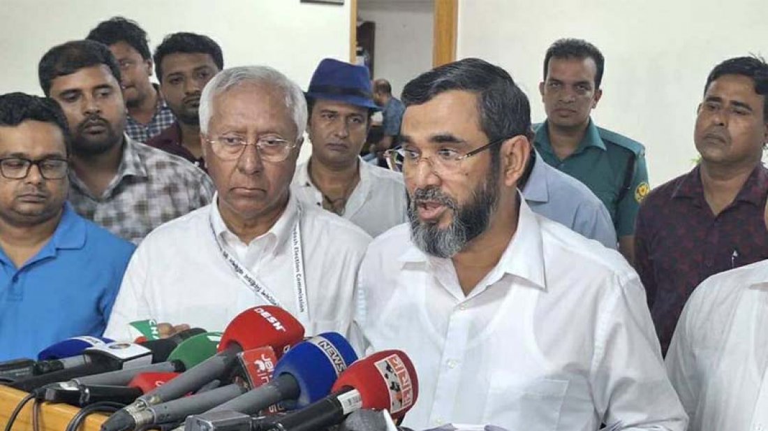 অনলাইনে মনোনয়নপত্র দাখিলের বিধান বাতিল হচ্ছে: ইসি সানাউল্লাহ