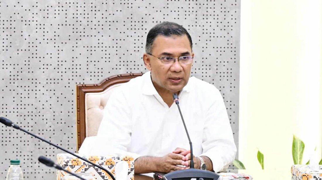 সাপ্তাহিক ছুটির দিনেও তেজগাঁও কার্যালয়ে ব্যস্ত সময় কাটাচ্ছেন প্রধানমন্ত্রী